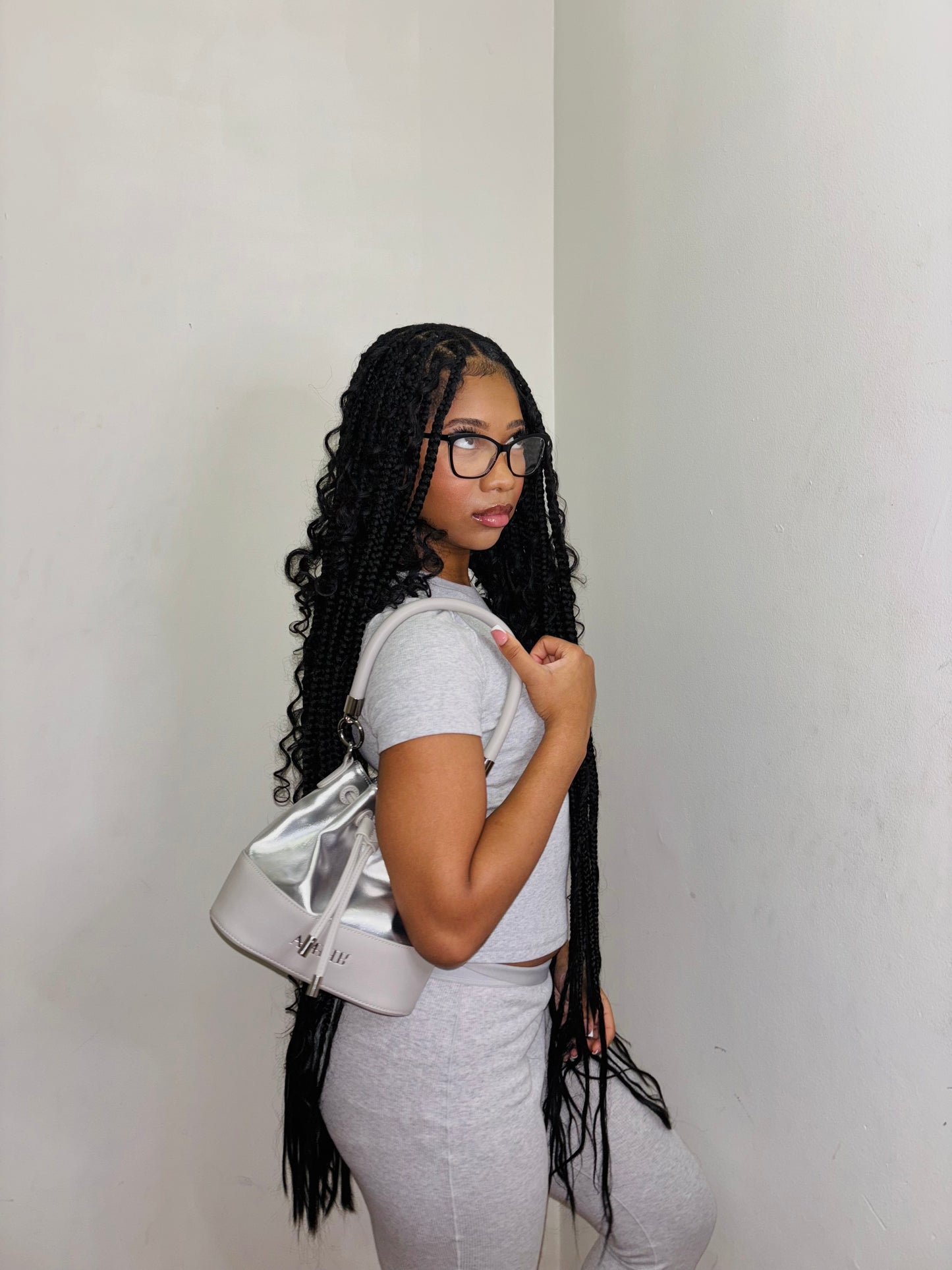 SPACE GRAY BUCKET BAG